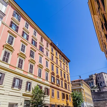 Elegant Flat In Front Of Vatican Museum